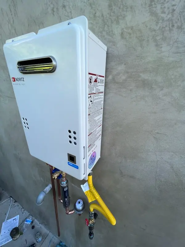 Tankless water heater installation for McDade homes